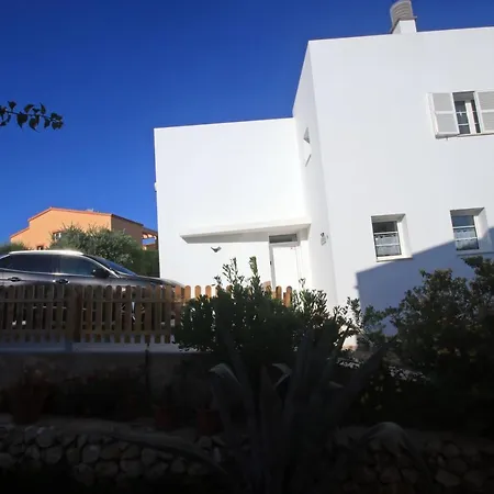 Bella, 350m Zum * Cala Galdana (Menorca)