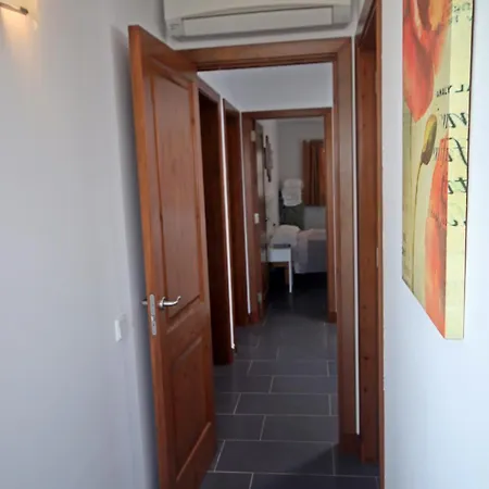 Bella, 350m Zum Villa