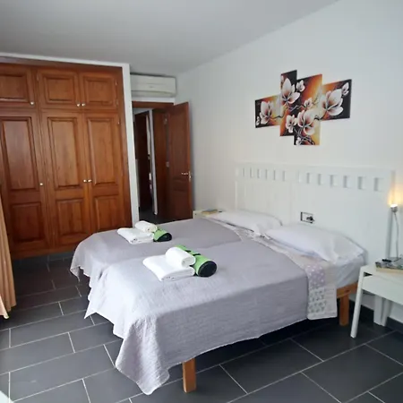 Bella, 15 Minuten Zum Strand, Air Conditioning Is Not Included Villa